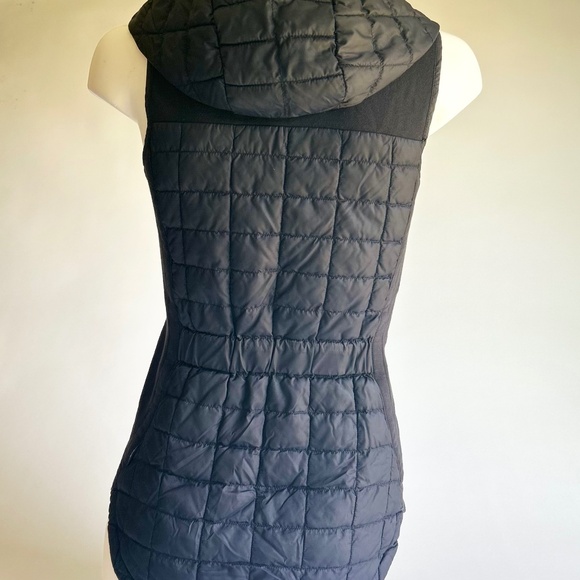 The North Face Black Nylon Polyester Hooded Vest size XS - Picture 7 of 15